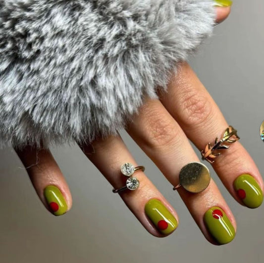 Beautiful nails & cuticle 